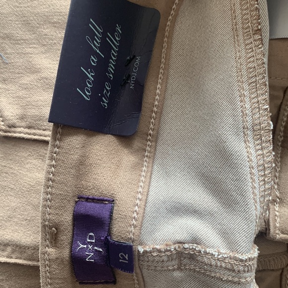 Woman pants - Picture 4 of 6